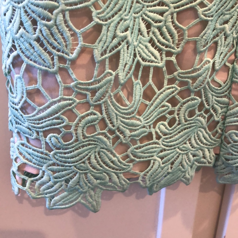 Keepsake beautiful lace dress size XS - Picture 5 of 6